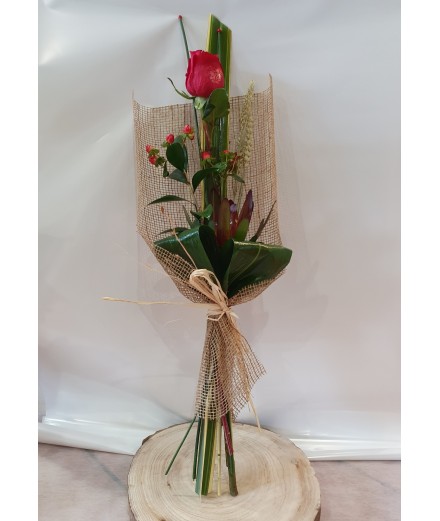 Rosa natural decorada 70 cm